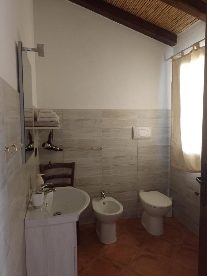 Tenuta Don Ballore Galtellì Exteriör bild