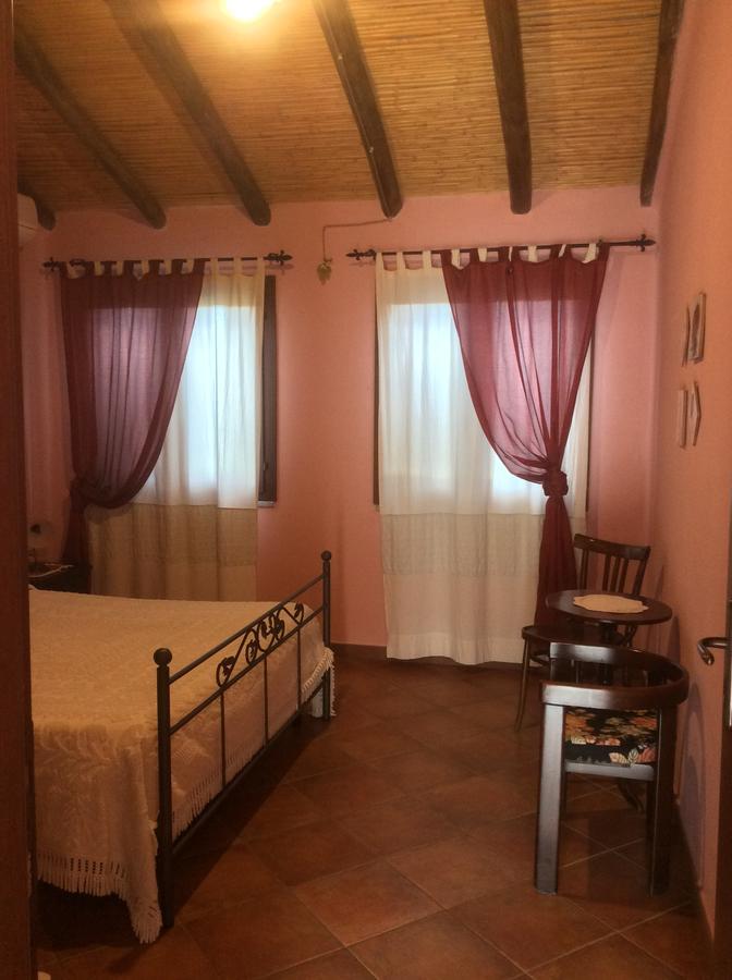 Tenuta Don Ballore Galtellì Exteriör bild