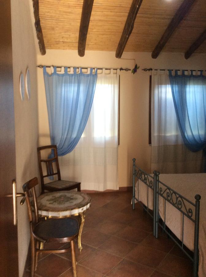 Tenuta Don Ballore Galtellì Exteriör bild