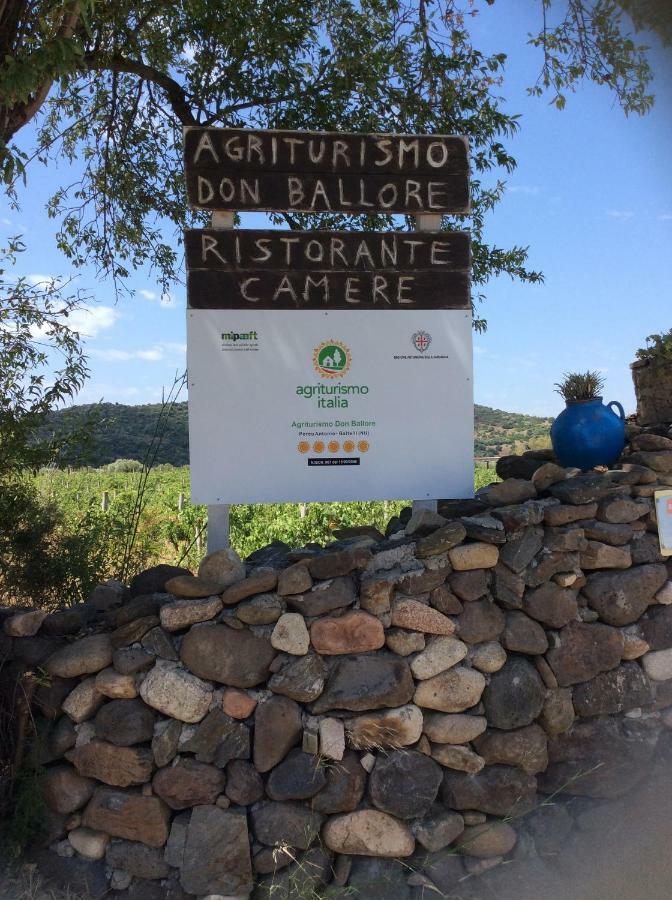 Tenuta Don Ballore Galtellì Exteriör bild